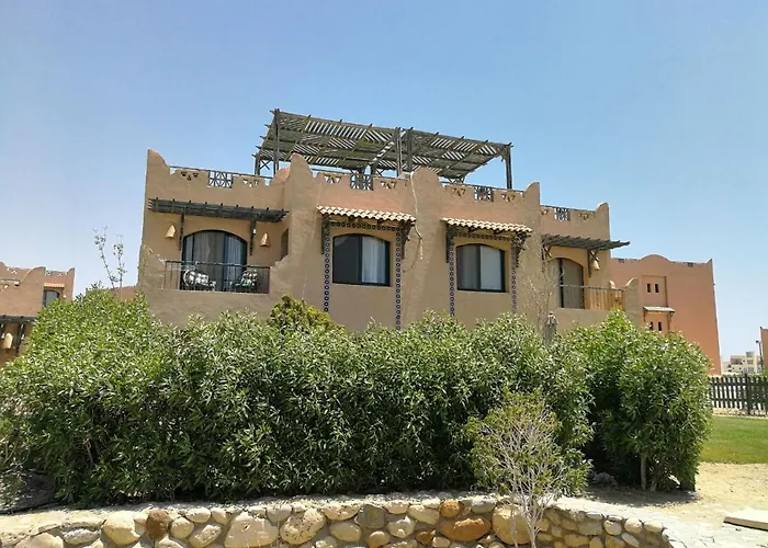 Luxury - La Hacienda شاليه *