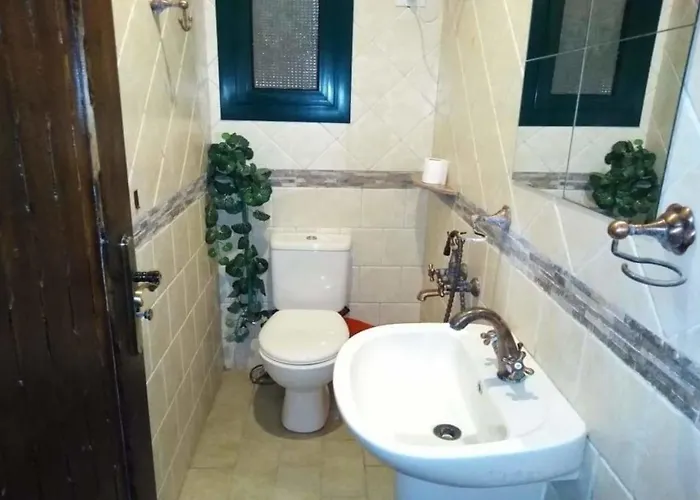 Luxury - La Hacienda شاليه *