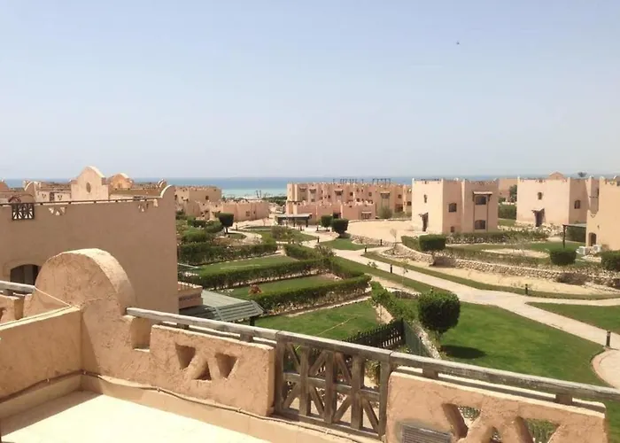 Luxury - La Hacienda شاليه رأس سدر